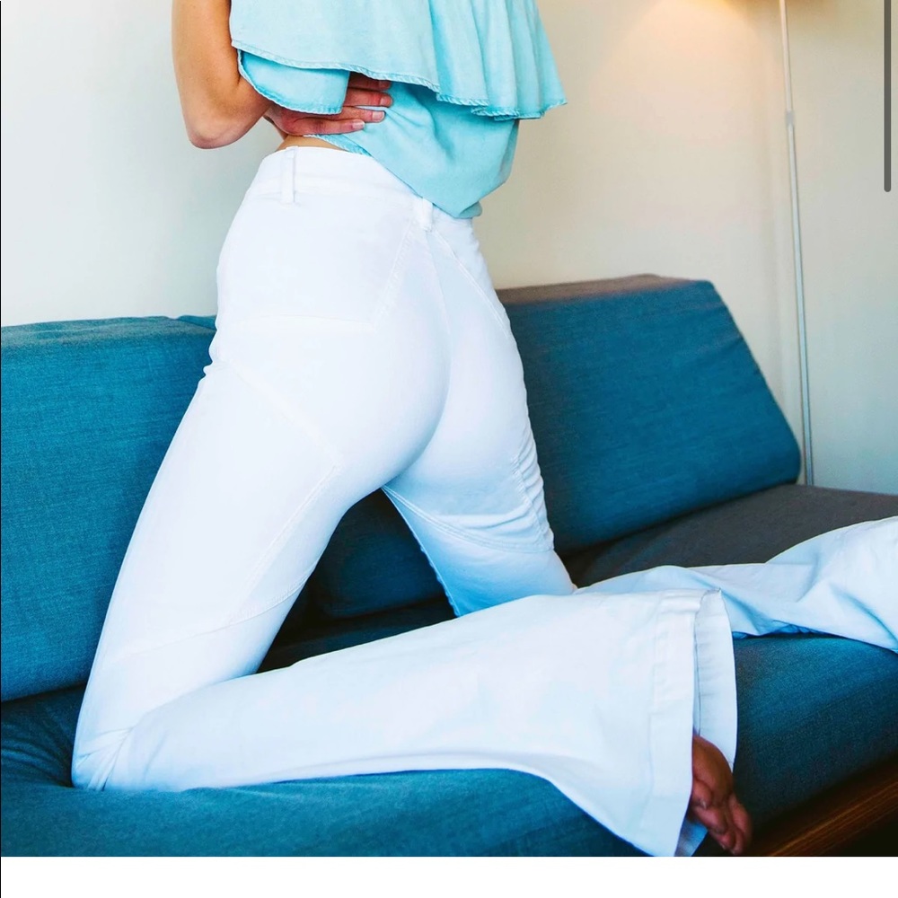 REVICE denim VENUS FLARES / OPTICAL WHITE size 27 NEW WITH TAGS